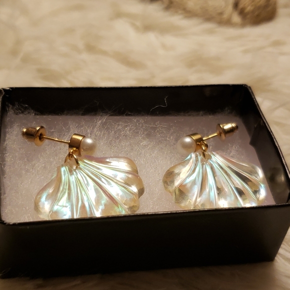 SeaShell pearlescent earrings  Last Pair - Picture 5 of 8